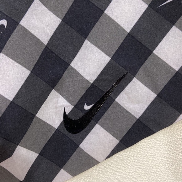 Nike Black and White Checkered Skort - Picture 4 of 4